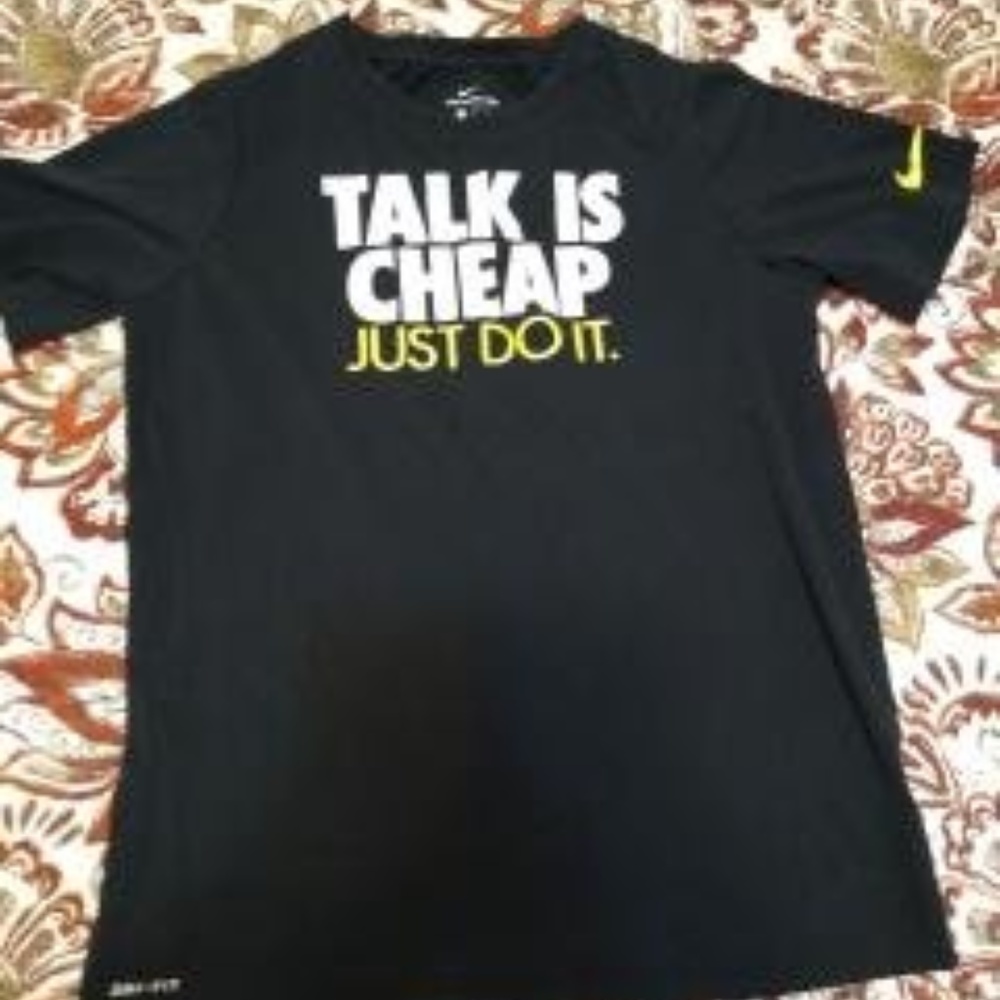 Nike tee
